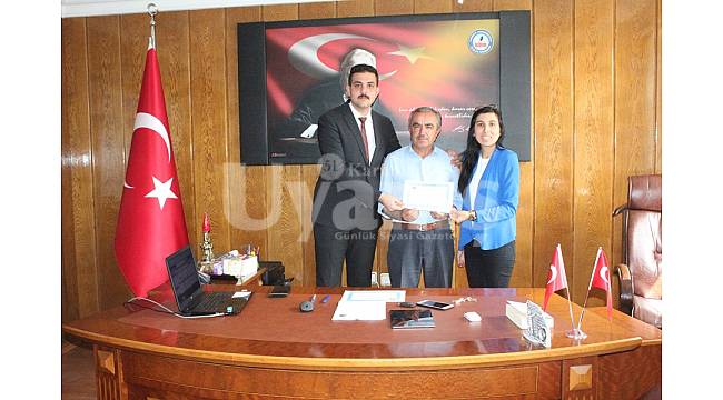 Kaymakam Atak Teşekkür Belgesi Verdi