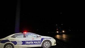 Maket polis araçlarının tepe lambalarını çaldılar