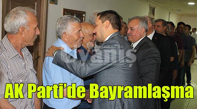 AK Parti'de Bayramlaşma