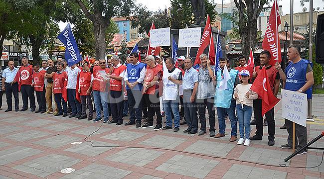 Hükümetin zam teklifini protesto ediyoruz