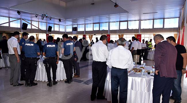 Karaman protokolü bayramlaştı