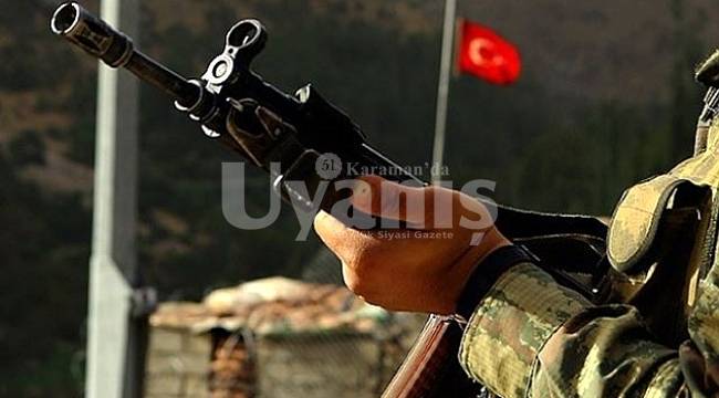 Nöbette arkadaşını vurdu