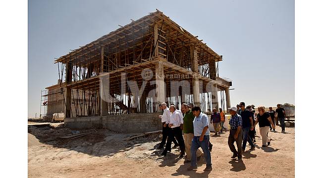 Vali Meral Afet Evlerinde İncelemelerde Bulundu
