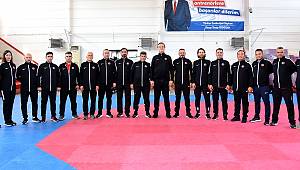 Erkeklerden Sonra Bayanlarda da Milli Takımın Başındayız
