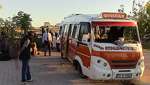 Karaman'da İki Minibüs Çarpıştı: 15 Yaralı
