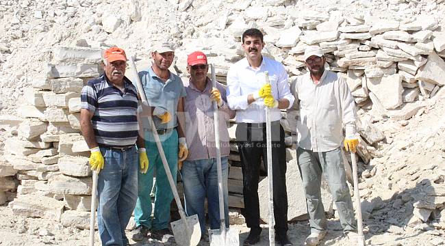 Kaymakam Atak’tan Kasaba Taşı Ocağına Ziyaret