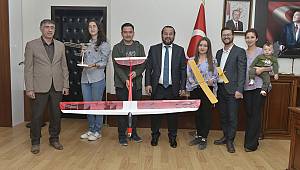 Havacılık ve Model Uçak Topluluğu Akgül'ü Ziyaret Etti