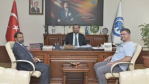 Hindistanlı Bilim İnsanından Rektör Akgül'e Ziyaret