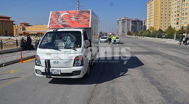 Kamyonet Lise Öğrencisine Çarptı