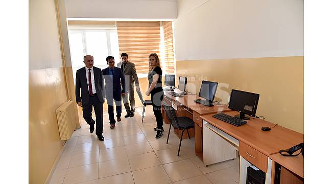 Vali Meral okul ziyaretlerine devam ediyor