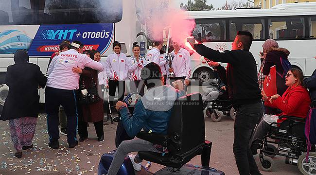 Avrupa Şampiyonu Takıma Coşkulu Karşılama