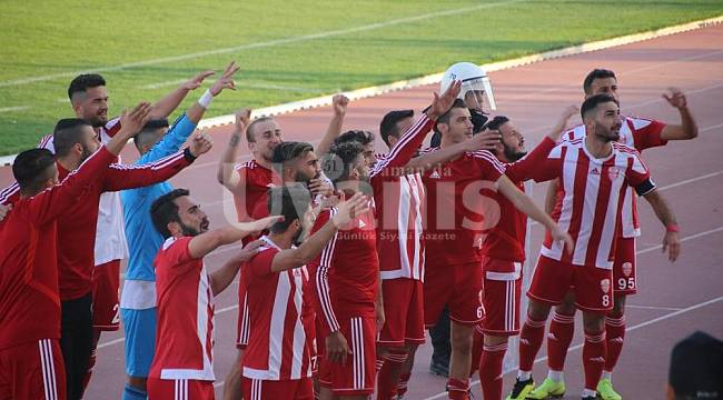 Karaman Belediyespor Denizli Spor'u Ağırlıyor