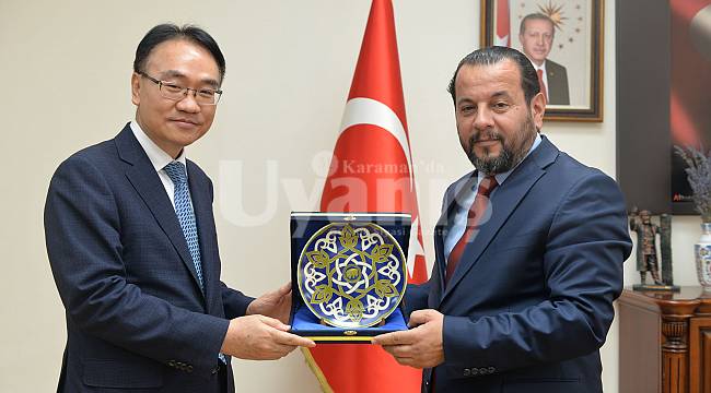Koreli Heyetten Rektör Akgül'e Ziyaret