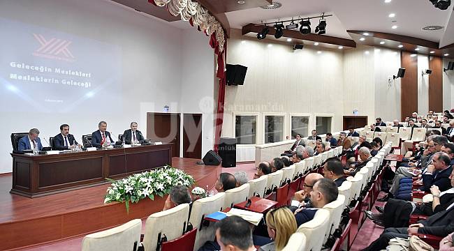 Rektör Akgül, Geleceğin Meslekleri Temalı Kongreye Katıldı