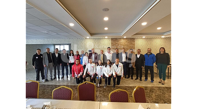 Ak Parti şampiyonlar ile buluştu