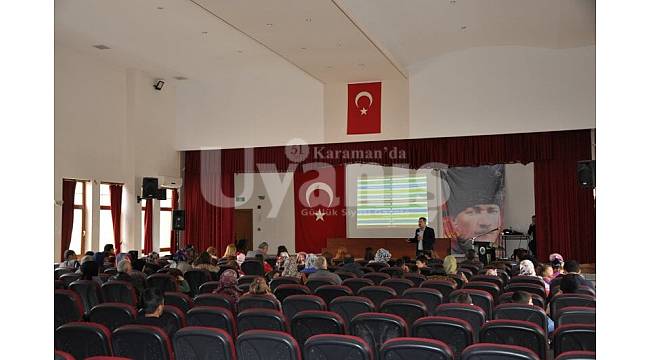 Çocuklarda bilinçli teknoloji kullanımı konferansı