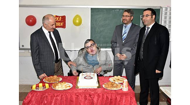Evde Eğitim Gören Fatih Kılıç’a Sürpriz Doğum Günü