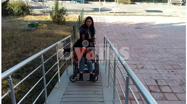 Karaman’da KYK’lı Gençler Engelli Kardeşlerini Unutmadı