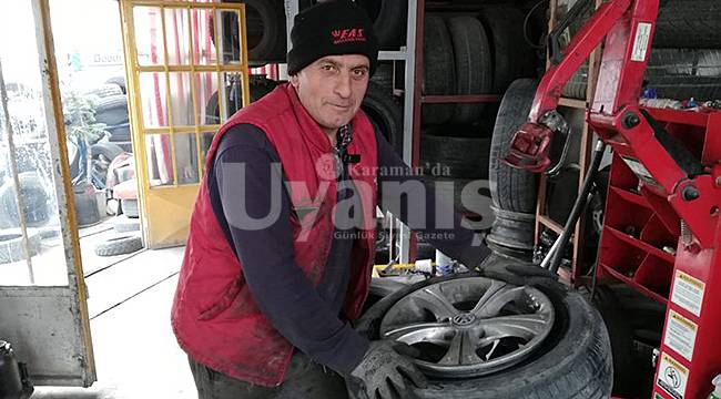 Karaman'da Kar Yağışları Başladı, Lastikçiler Yoğunlaştı