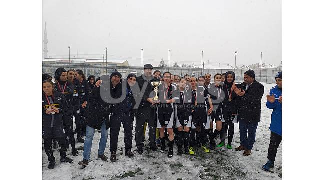 Okullar Arası Gençler Futbol İl Birinciliği Müsabakaları Sona Erdi