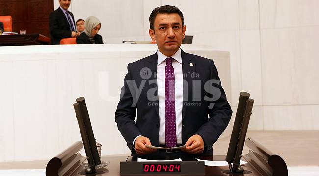 Ünver, Karamanlı Zübeyde Hanımı Meclis Kürsüsünde Andı