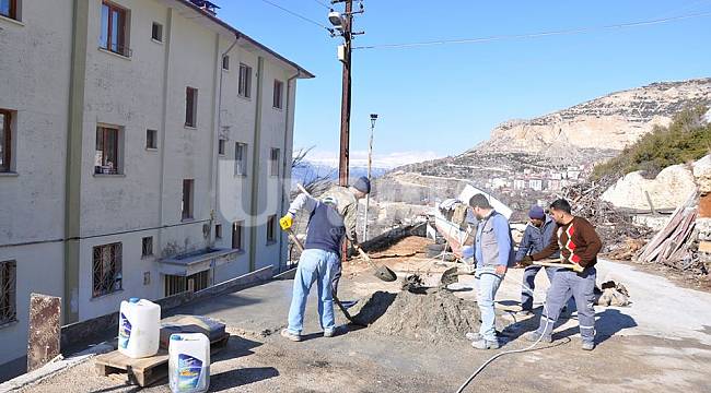 Ermenek Belediyesi korkuluk çalışmalarını sürdürüyor