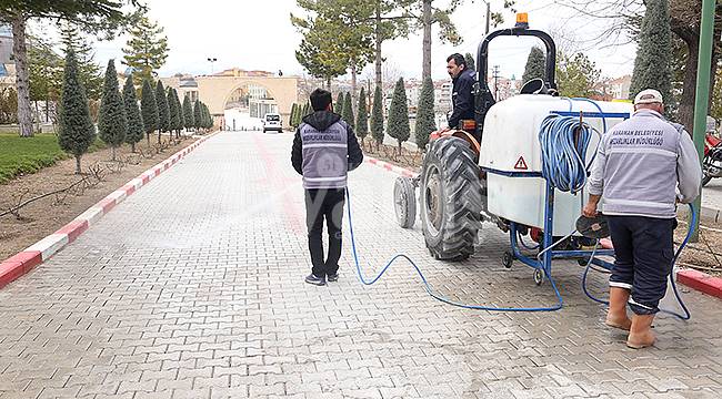 Karaman'da temizlik çalışmaları her alanda devam ediyor