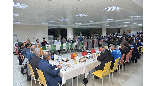 Rektör Akgül, üniversite işçileri ile yemekte buluştu