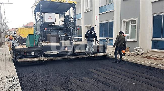 Karaman'da Asfalt ve Kaldırım Çalışmaları Devam Ediyor