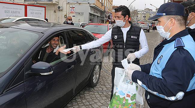 Karaman'da maske dağıtımı tüm hızıyla devam ediyor