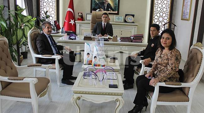 Öğrencilerden sağlıkçılara maske desteği