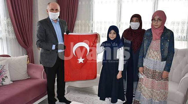 Vali Meral çocukları ziyaret etti