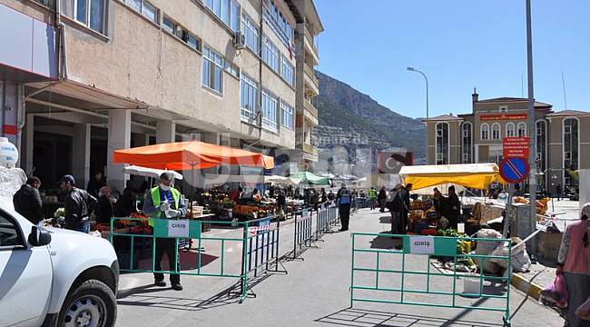 Zabıta ekipleri pazar yerlerinde denetimlerini artırdı