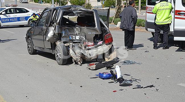 Karaman'da otomobille kamyonet çarpıştı