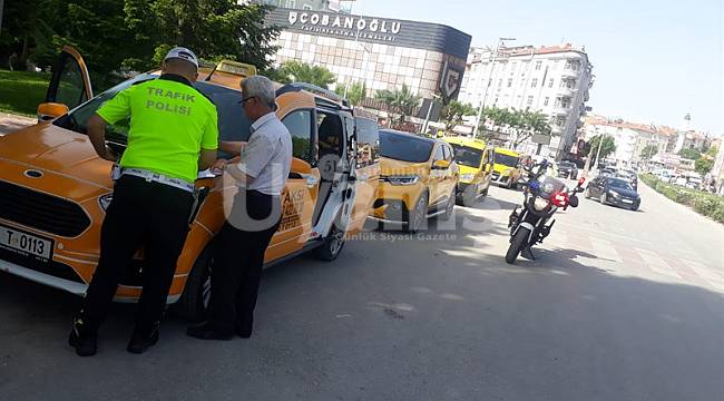 Karaman'da ticari araçlara yönelik Kovid-19 denetimi