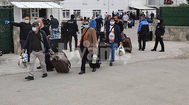 Karantinada kalan vatandaşlar Karaman'dan ayrıldı
