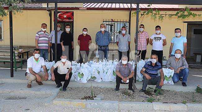 Karaman Belediyesi esnaflara koruyucu malzeme desteği verdi