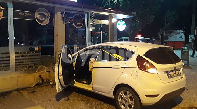 Karaman'da Otomobil Chef Börek'e Girdi