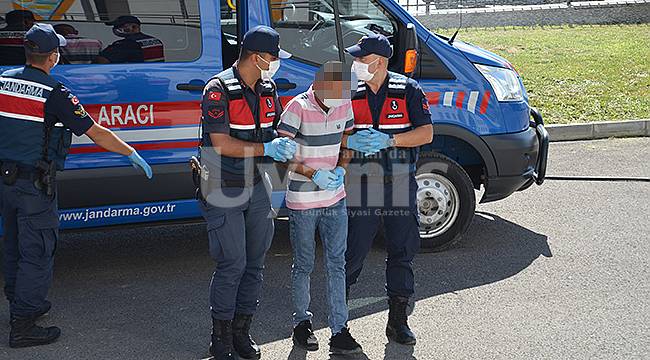 Karaman'da hırsız demir kapıyı bile çalmış