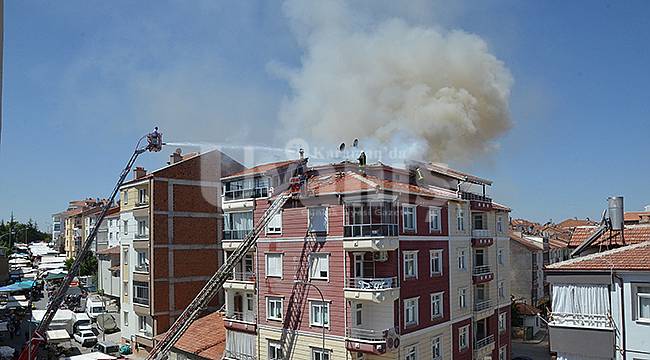 Karaman'da Korkutan Çatı Yangını
