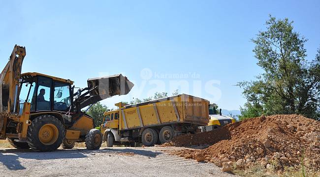 Bağ yollarının yapımına devam ediliyor