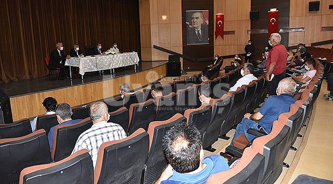 Vali Işık, "Halk Sağlığı Her Şeyden Önce Gelir"