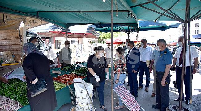Vali Işık semt pazarını denetledi