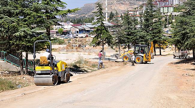 Yollarda bakım ve onarım çalışmaları yapılıyor