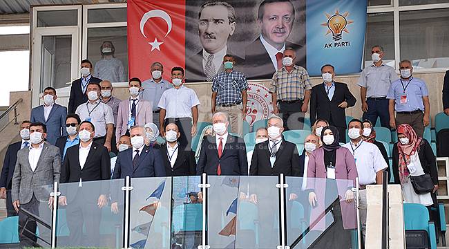 AK Parti'de Tunç'un karşısına Şahin'de adaylığını açıkladı