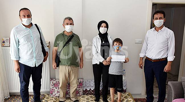 Başarılı Öğrenciye Çalışkan'dan ziyaret