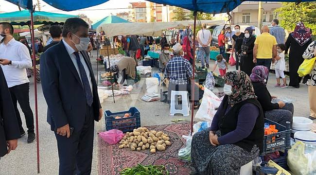 Vali Işık semt pazarını denetledi
