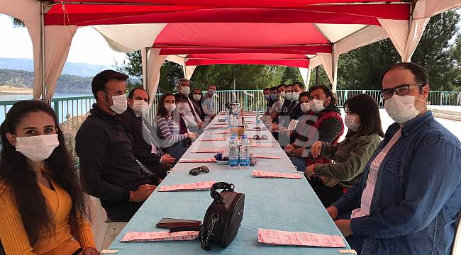 Başkan Zorlu, İlçede Kazı Yapan Arkeologlarla Bir Araya Geldi