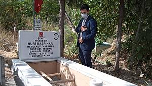 Başyayla Kaymakamı Çelik'in, şehitlerimizin mezarlarına karşı hassasiyeti