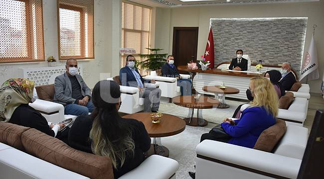 AK Parti Teşkilatı Milli Eğitim Müdürü Çalışkan'ı Ziyaret Etti